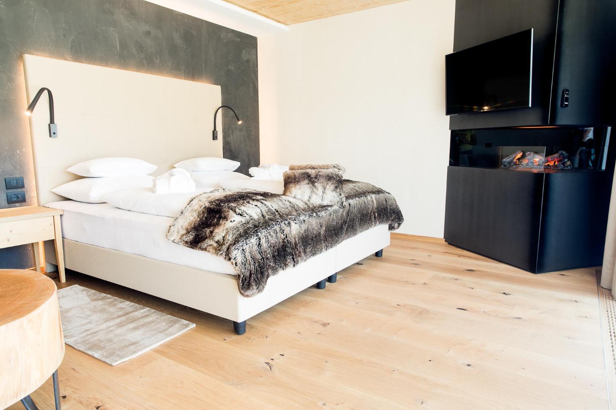 Hotel Gran Paradiso ซานกัสซิอาโน ภายนอก รูปภาพ