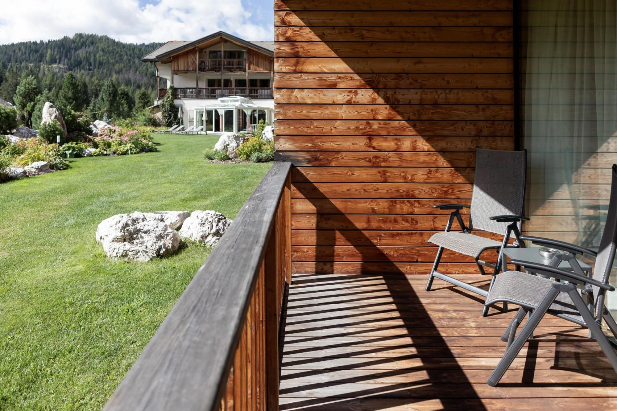 Hotel Gran Paradiso ซานกัสซิอาโน ภายนอก รูปภาพ